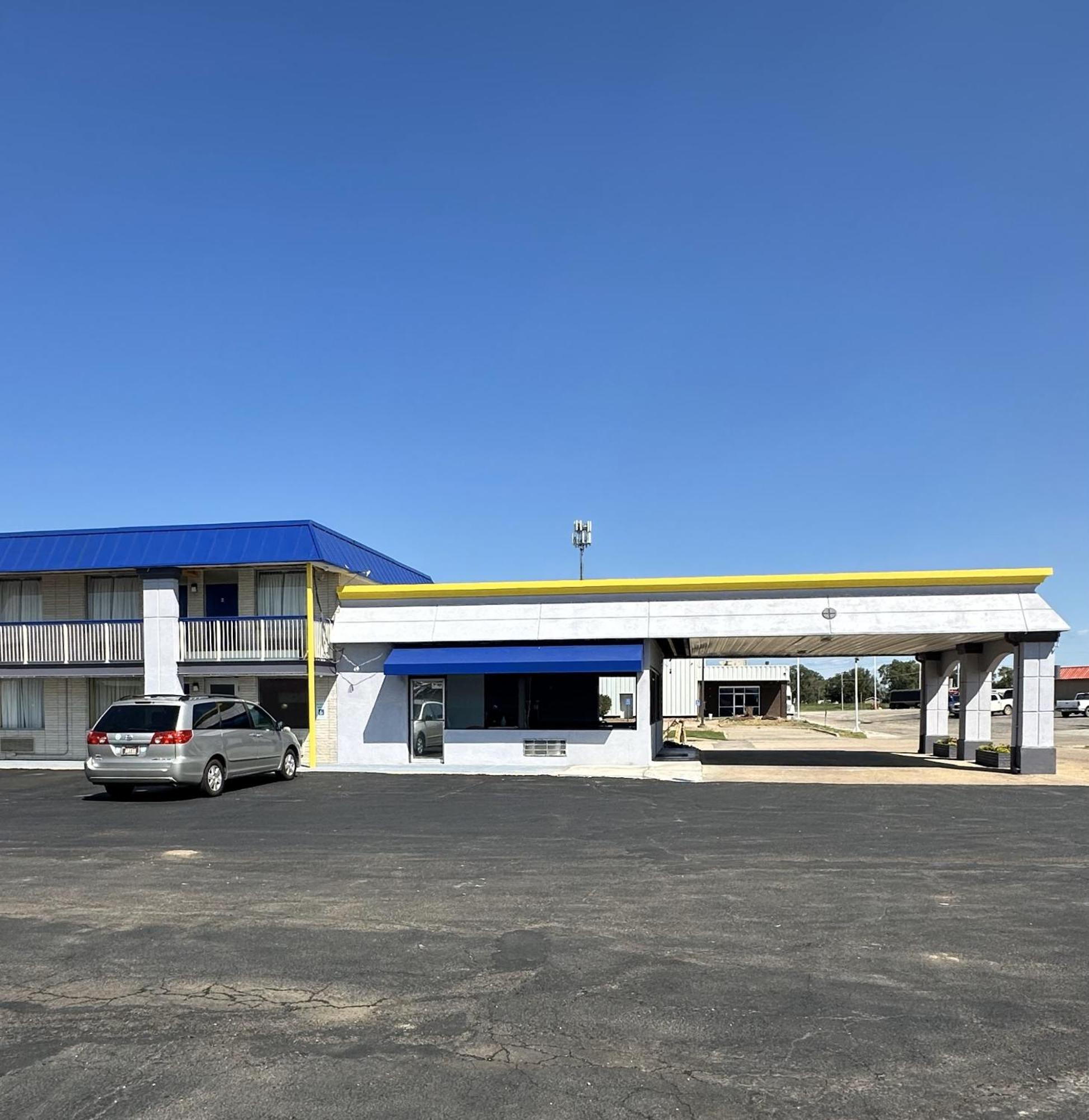 Days Inn By Wyndham Salina South Exterior foto